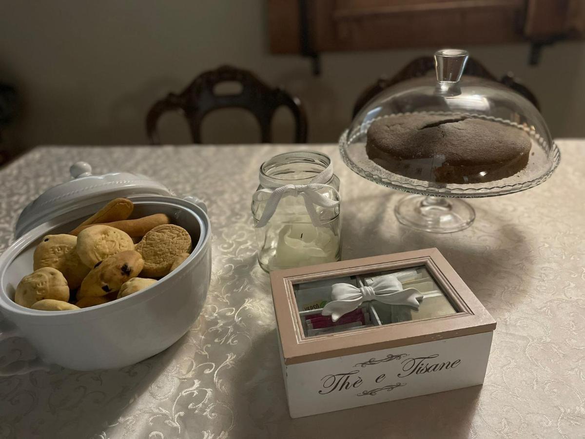 Beb Montefratta Bed and Breakfast Fratta Terme Exteriör bild
