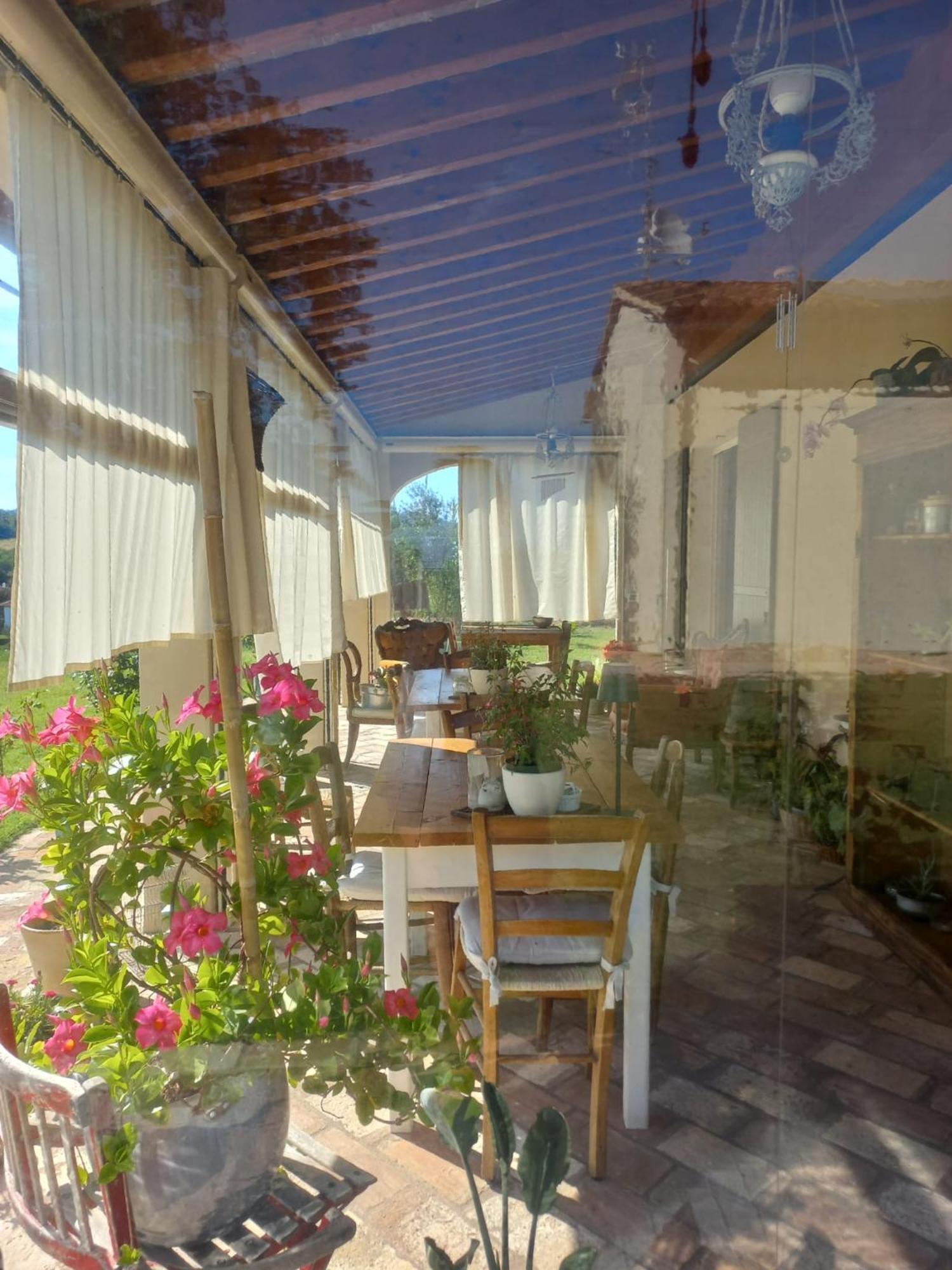 Beb Montefratta Bed and Breakfast Fratta Terme Exteriör bild